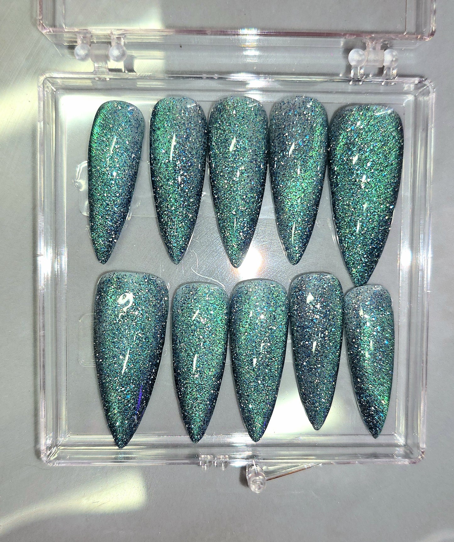 Snowfall Press On Nail Set